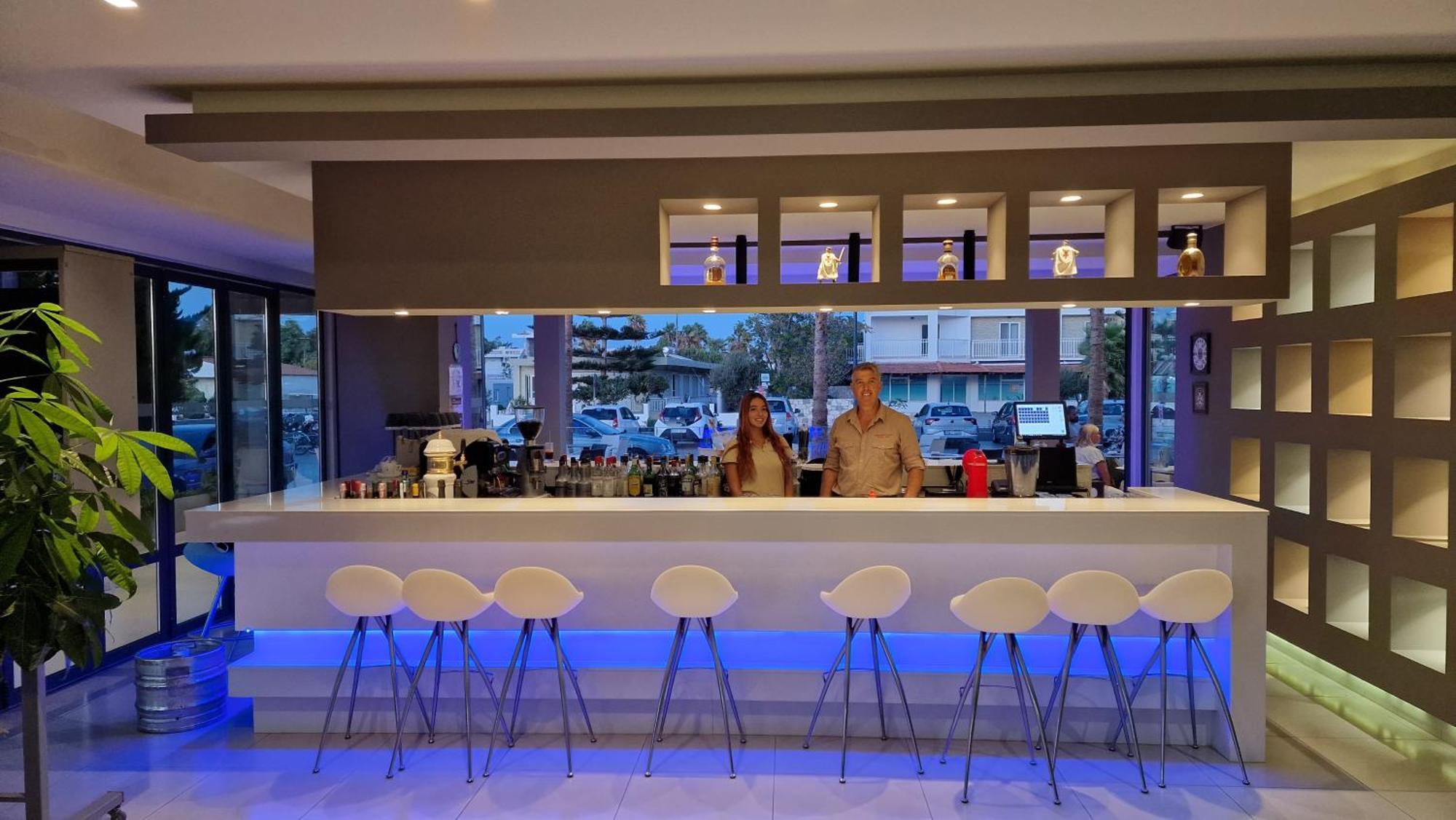 Cosmopolitan Hotel Bagian luar foto