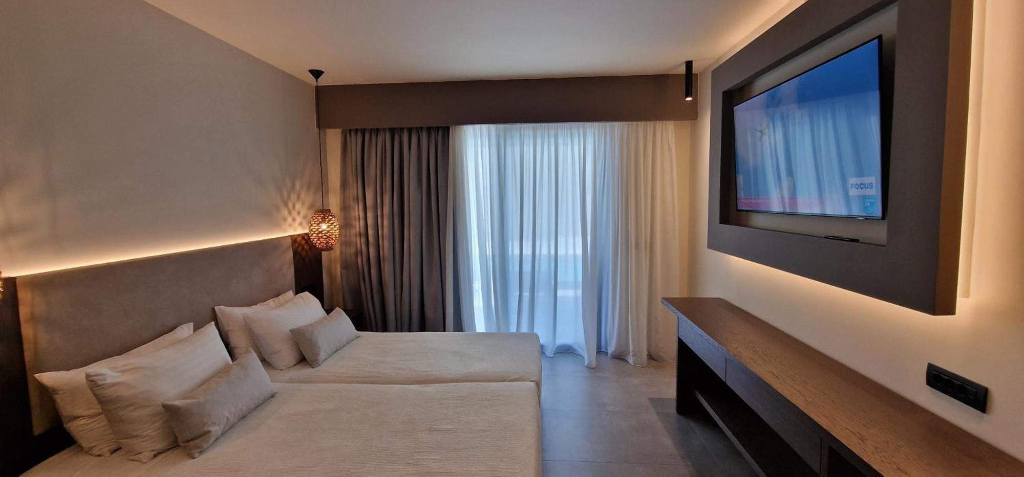 Cosmopolitan Hotel Bagian luar foto