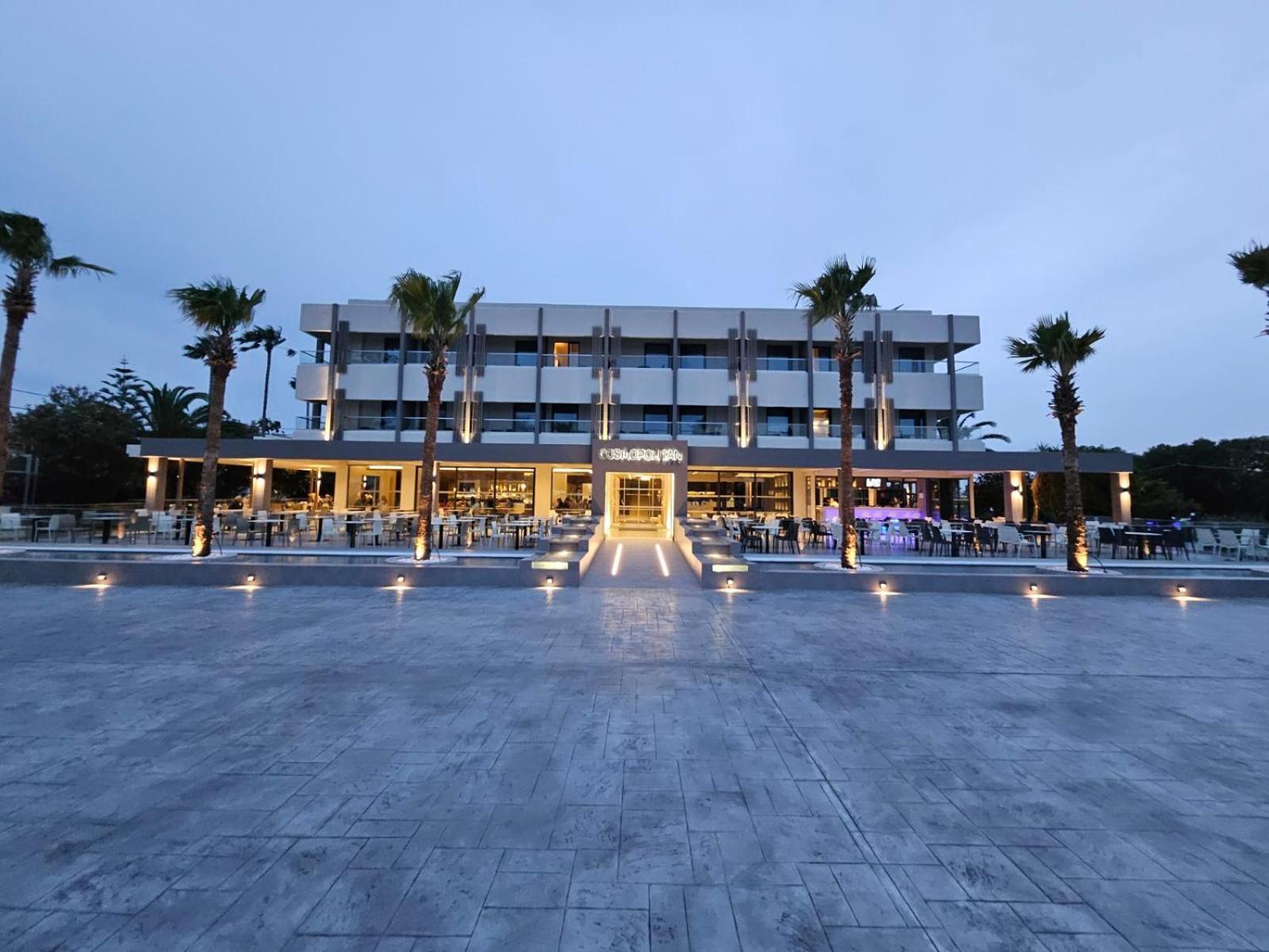 Cosmopolitan Hotel Bagian luar foto